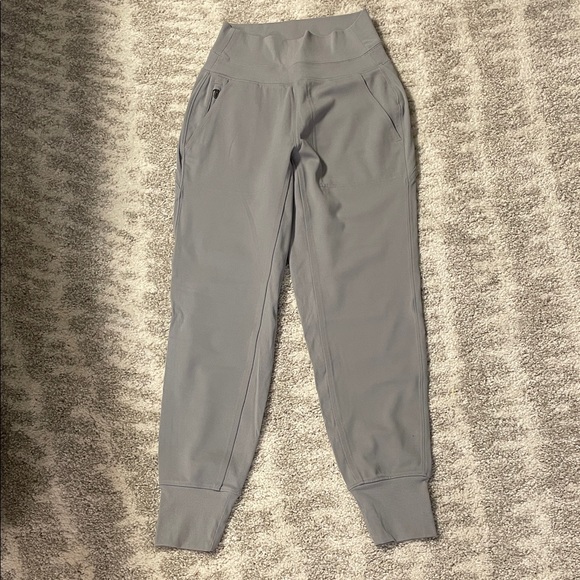 Venice High Rise Jogger - Picture 2 of 4